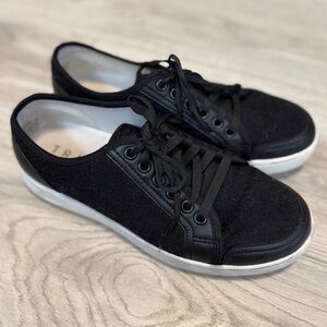 Traq by Alegria‎ Black Wool Sneakers